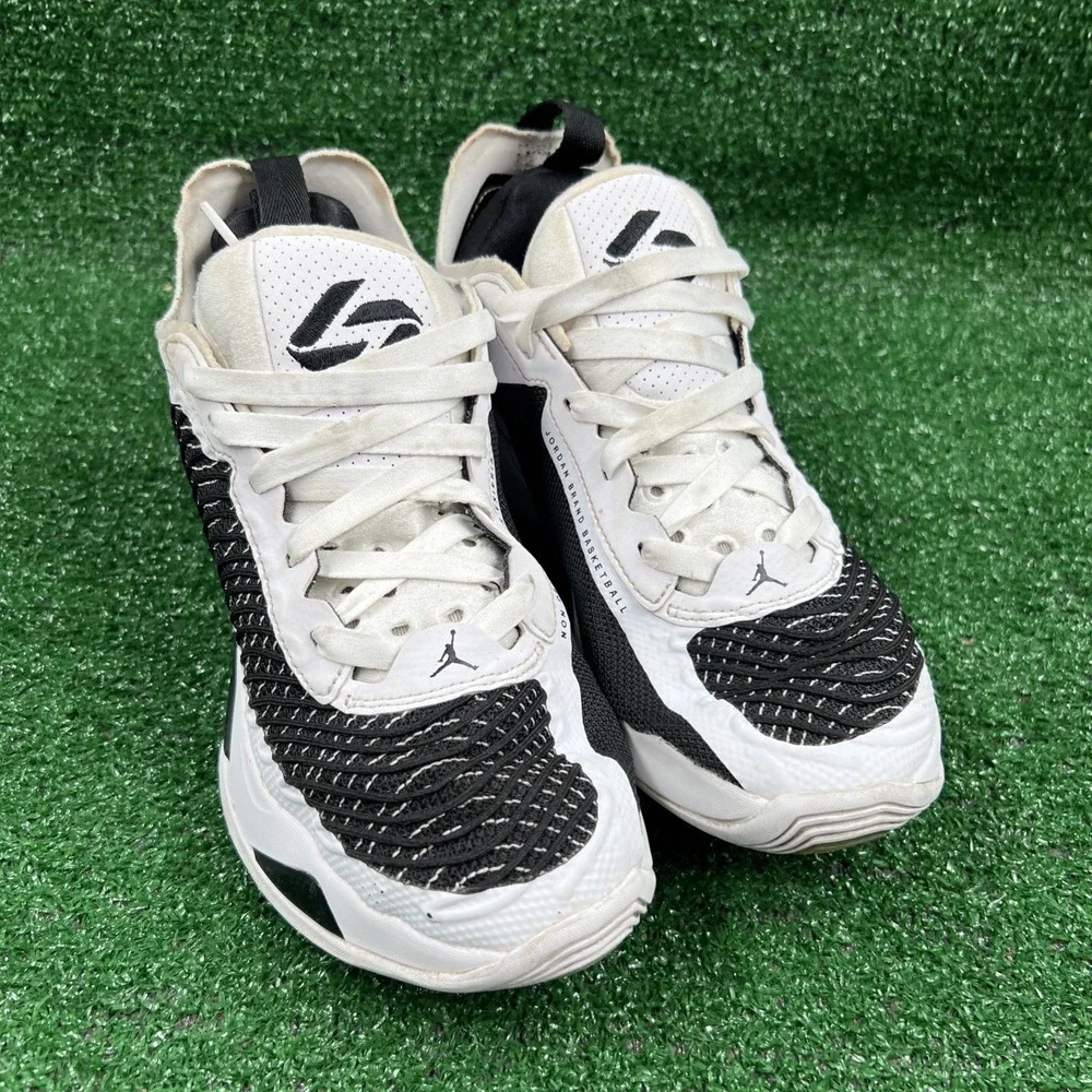 Nike Boys Air Jordan Luka 1 DQ6513-107 White Basketball Shoes Sneakers Size 6Y‎